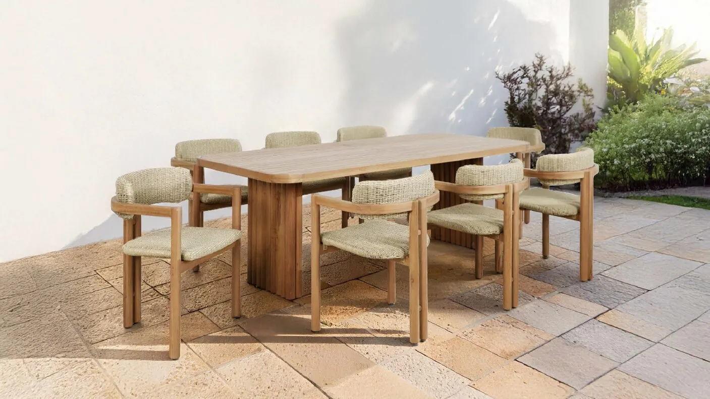 Athena II collection, outdoor furniture setting