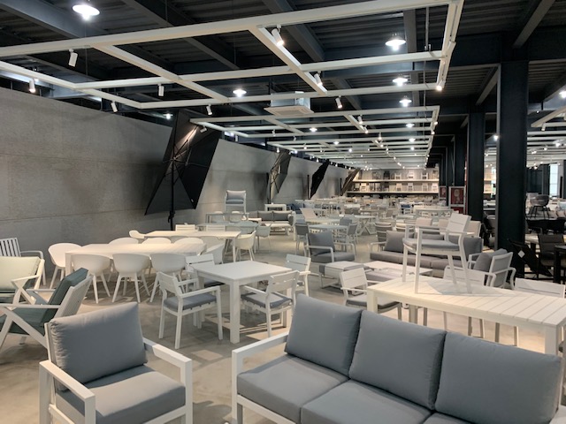 China showroom and consolidation warehouse